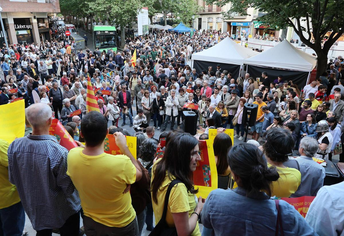 "Llibre, Rosa i Mani" de Sant Jordi per la Llengua