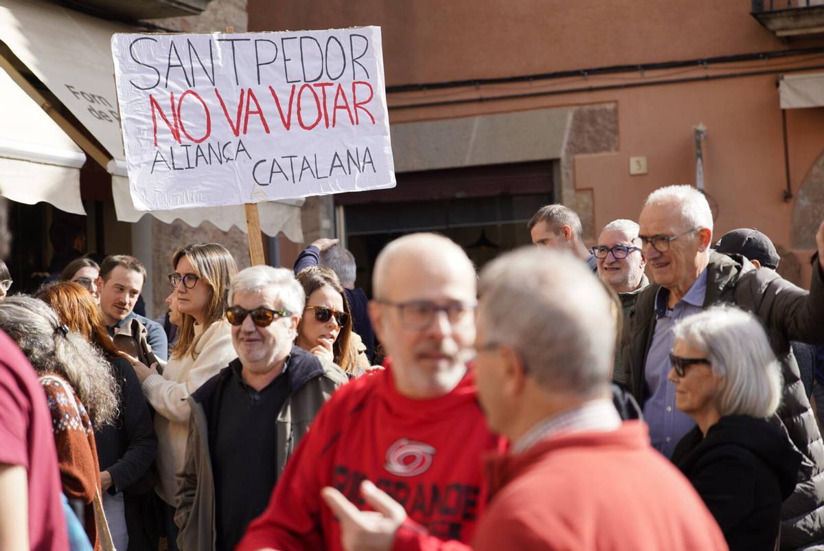 Les imatges de la protesta de la Plataforma Antifeixista a Santpedor
