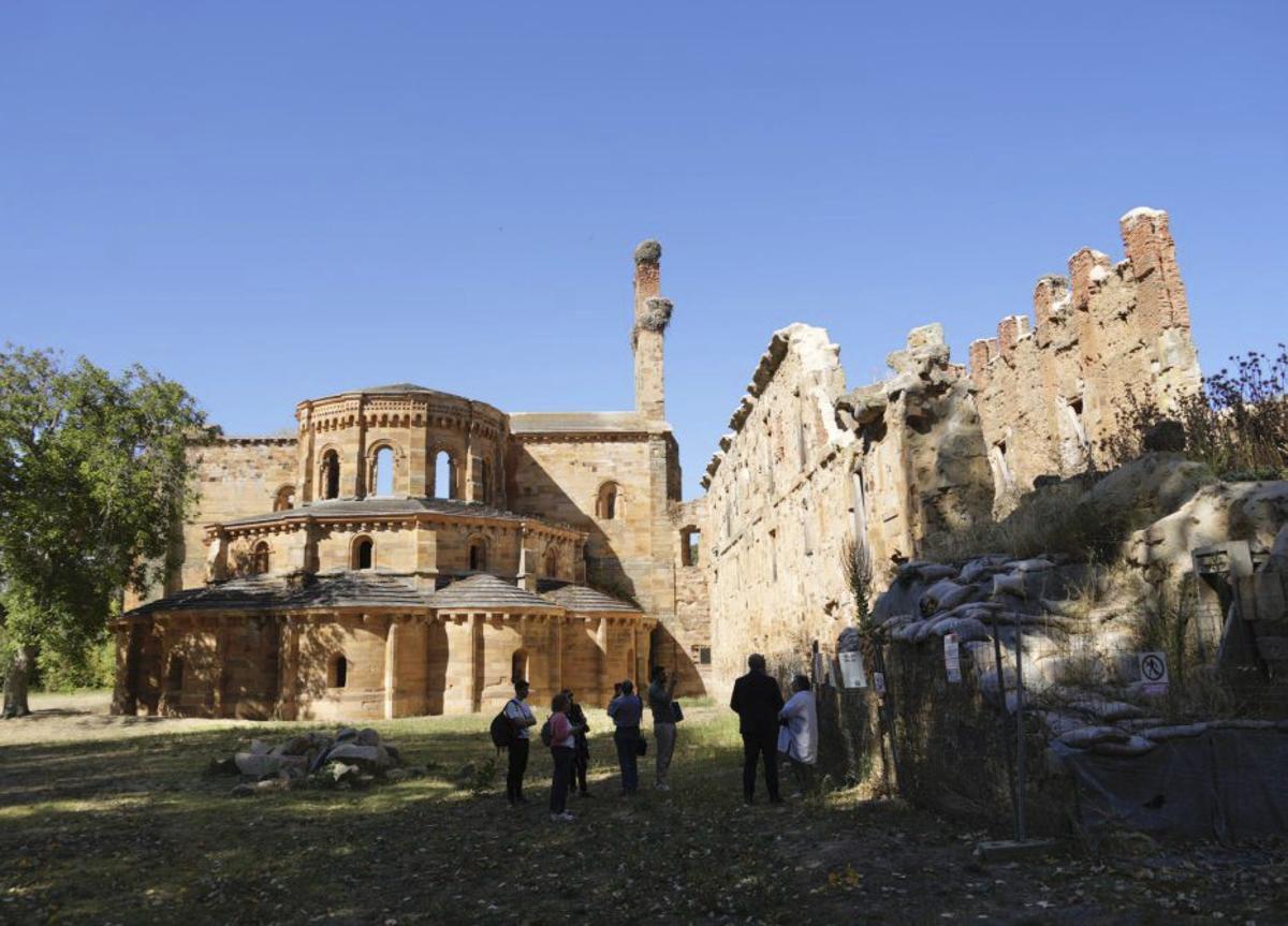 Monasterio de Moreruela donde se rodó parte de «Memento Mori». | JOSE LUIS FERNÁNDEZ (ARCHIVO)