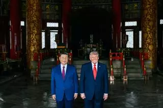 China y EEUU acuerdan reducir los aranceles en ciertos "productos relevantes"