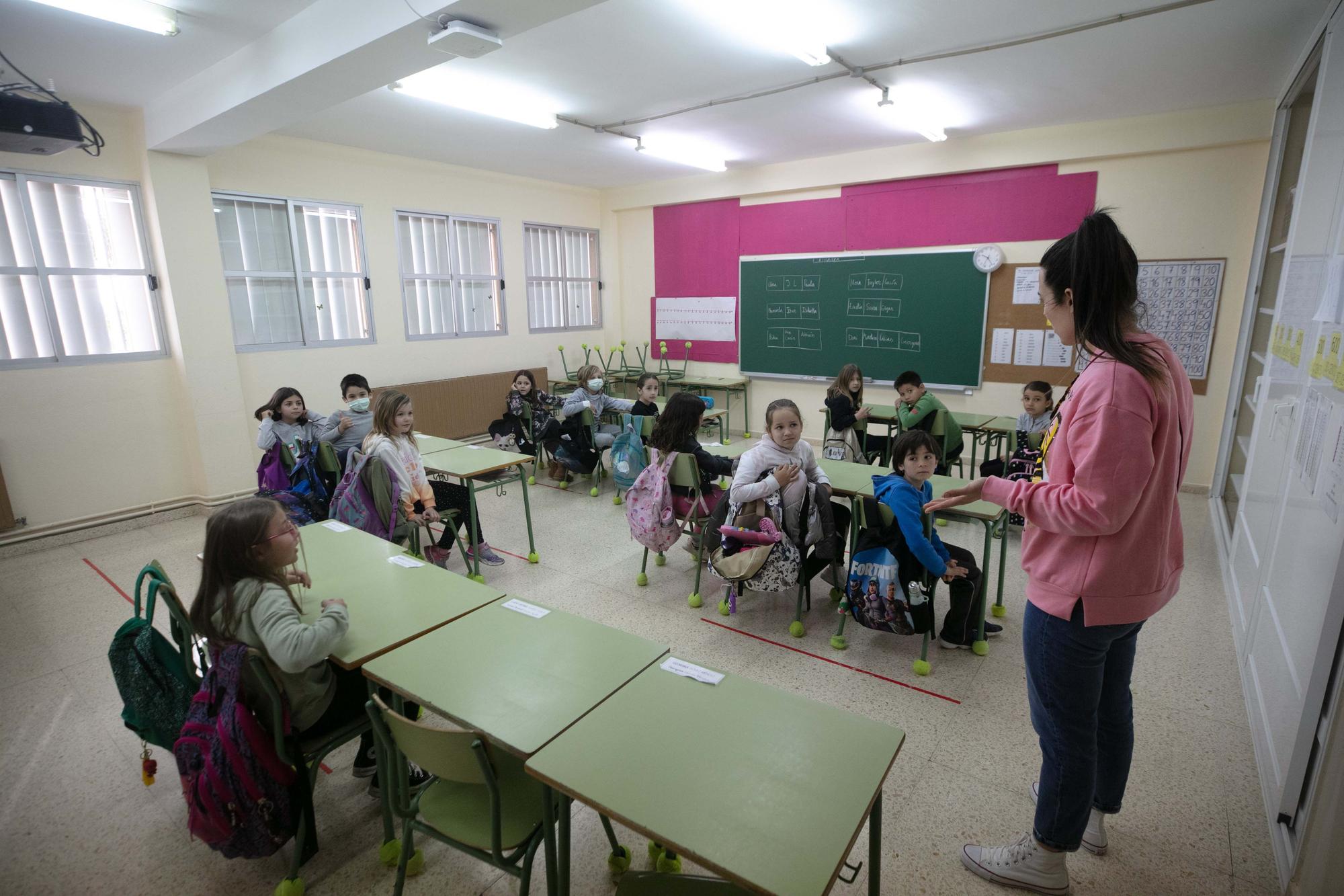 Primer día de cole en Ibiza sin mascarillas en clase