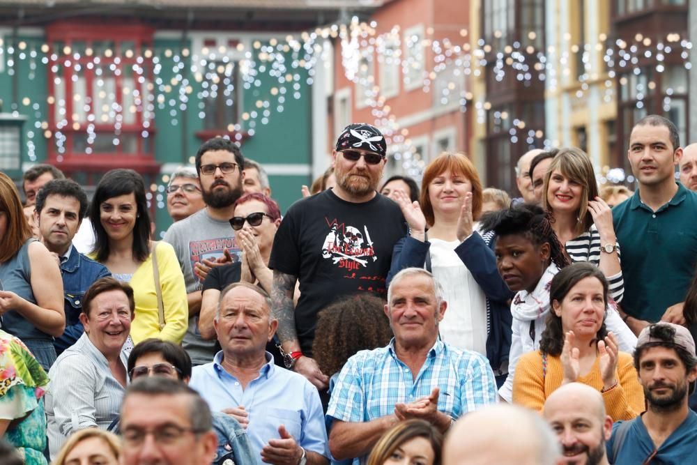 Concurso de escanciadores del Festival de la sidra de Nava