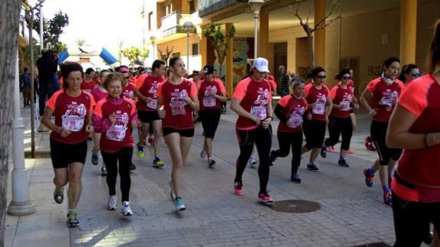 Benicarló reúne a 1.200 mujeres en su III Volta a Peu de la Dona