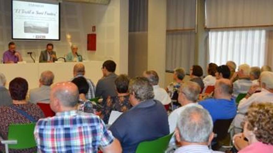 La inauguració de l´exposició del tèxtil a Sant Fruitós genera interès