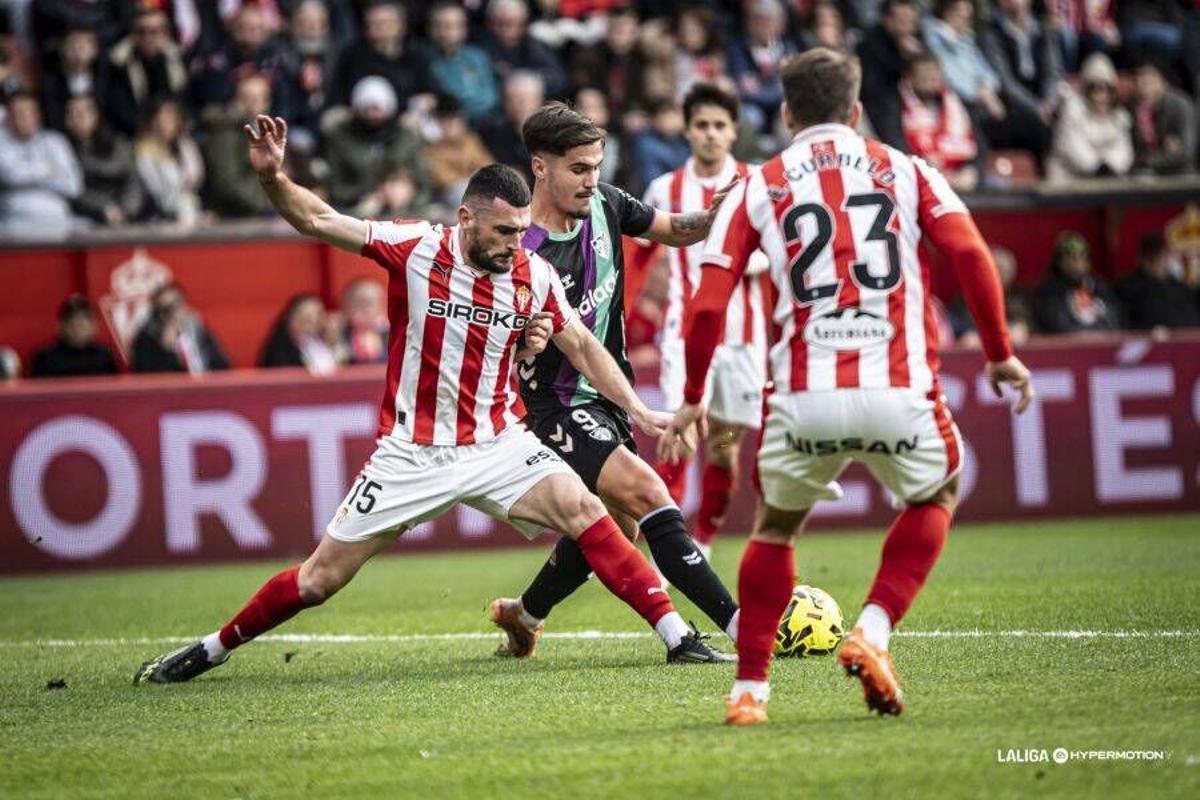 Liga Hypermotion 2025 - 2026: Sporting de Gijón - Málaga CF