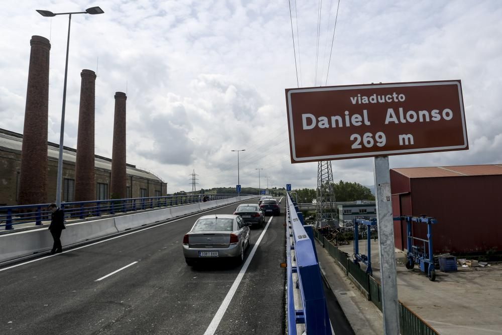 Inauguración del viaducto en homenaje a Daniel Alonso que da acceso al PEPA