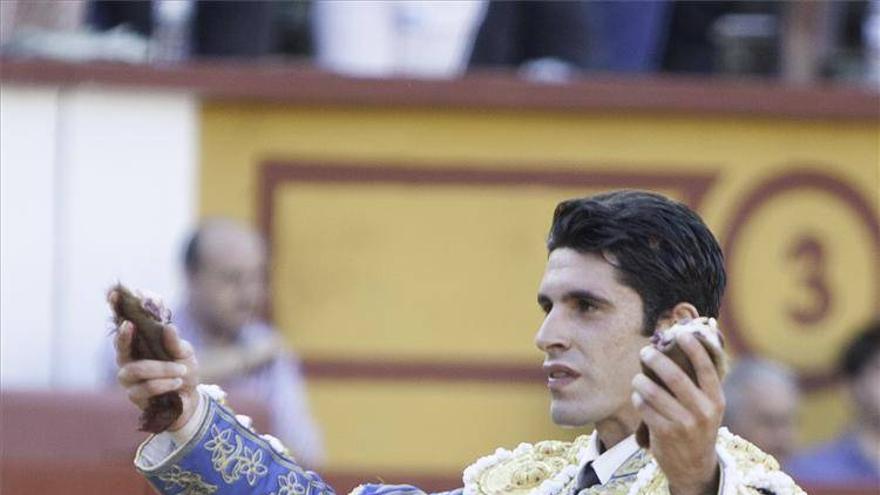 El diestro Talavante hace oficial que Curro Vázquez es su nuevo apoderado