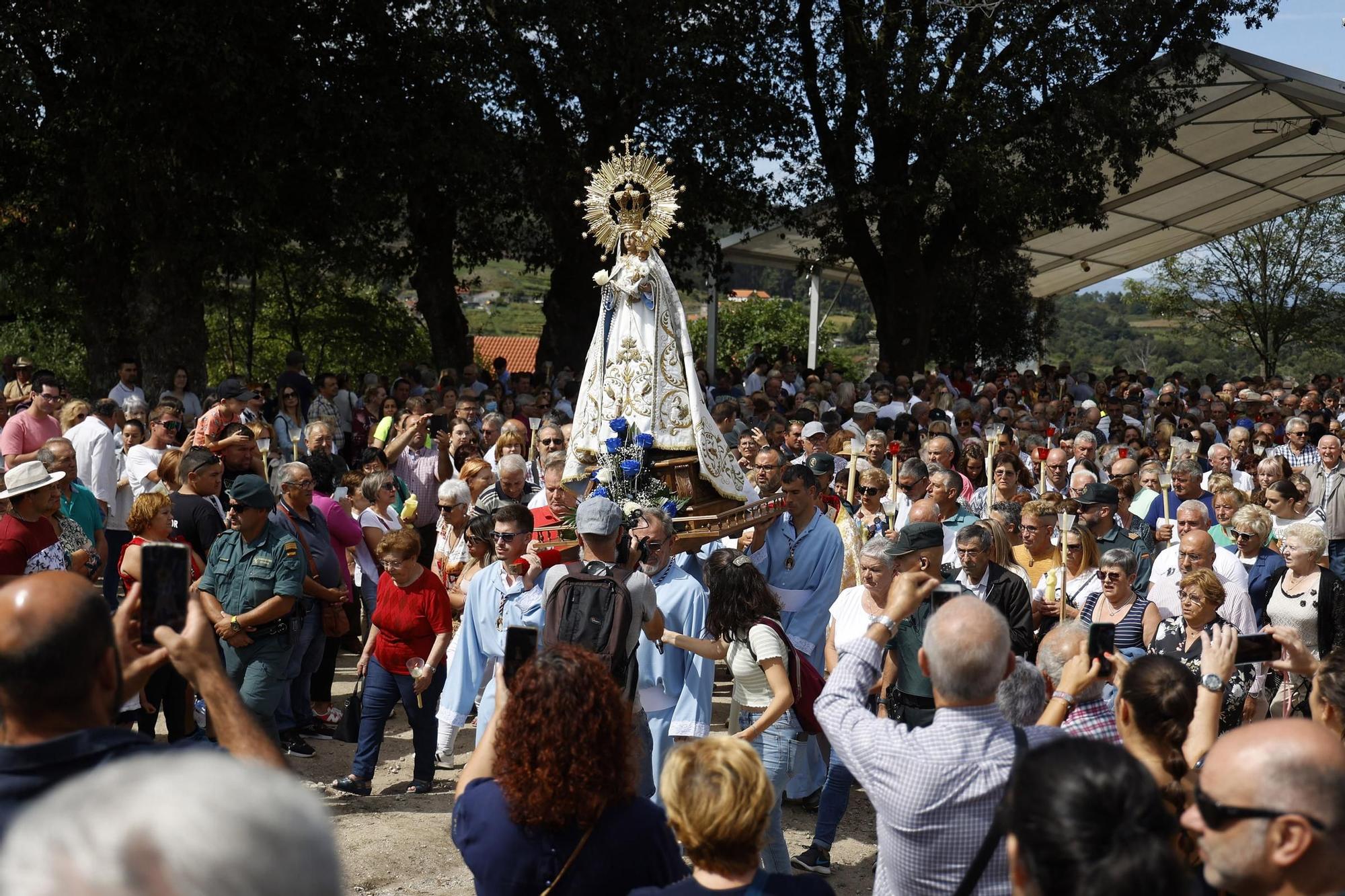 La tradicional romería de la parroquia morañesa de Amil, en imágenes