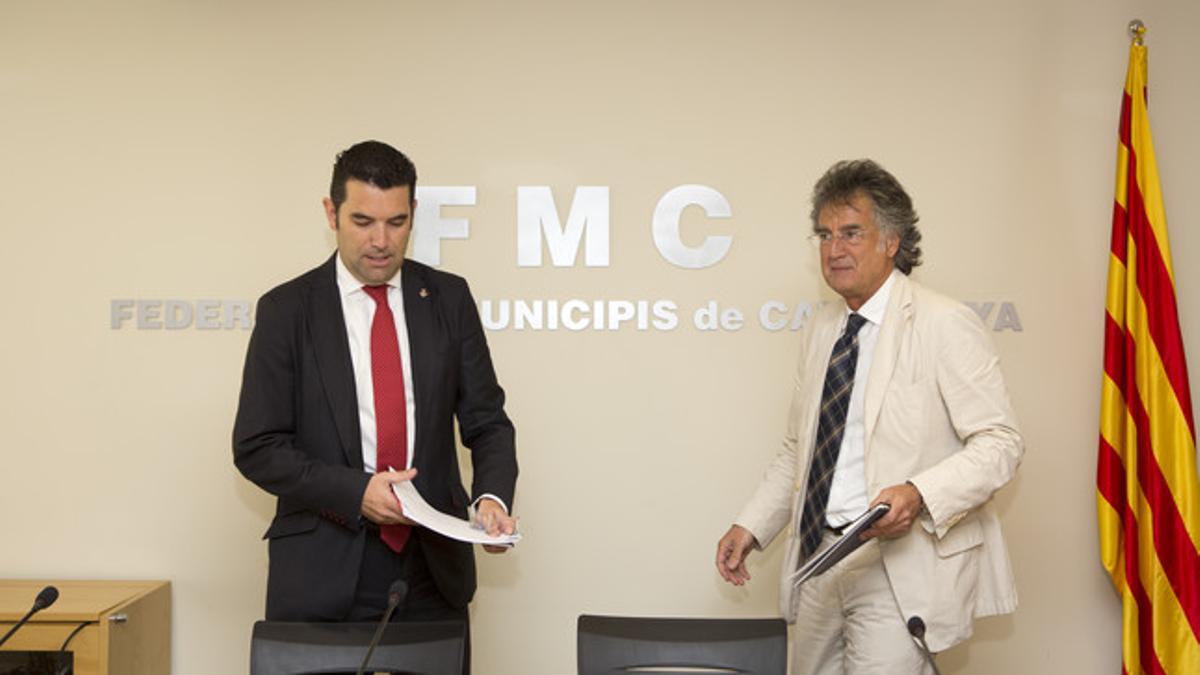 El presidente de la FMC, Xavier Amor (izquierda) y el secretario general de la entidad, Juan Ignacio Soto, el jueves en rueda de prensa.