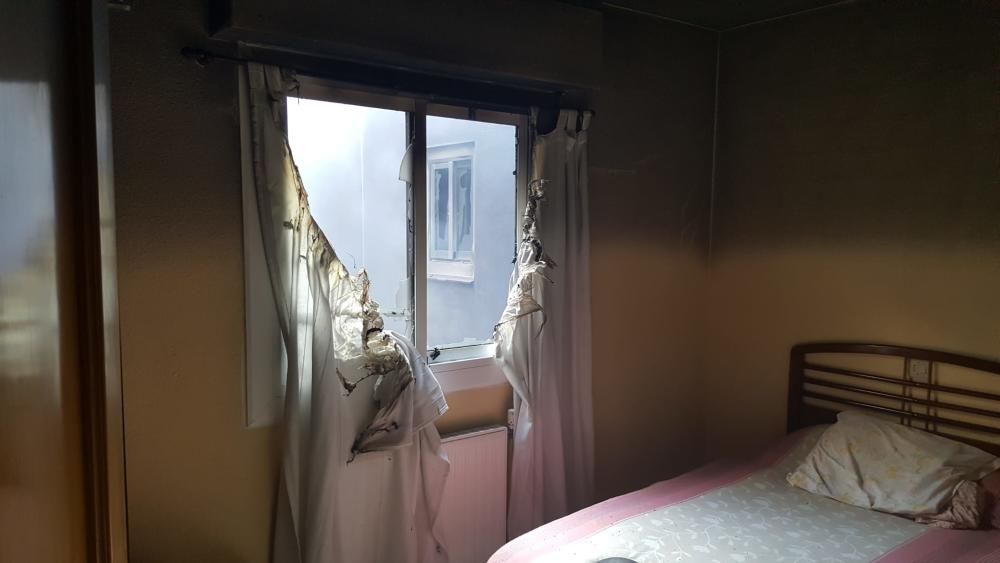 Cien vecinos desalojados por un incendio en una casa de Calp