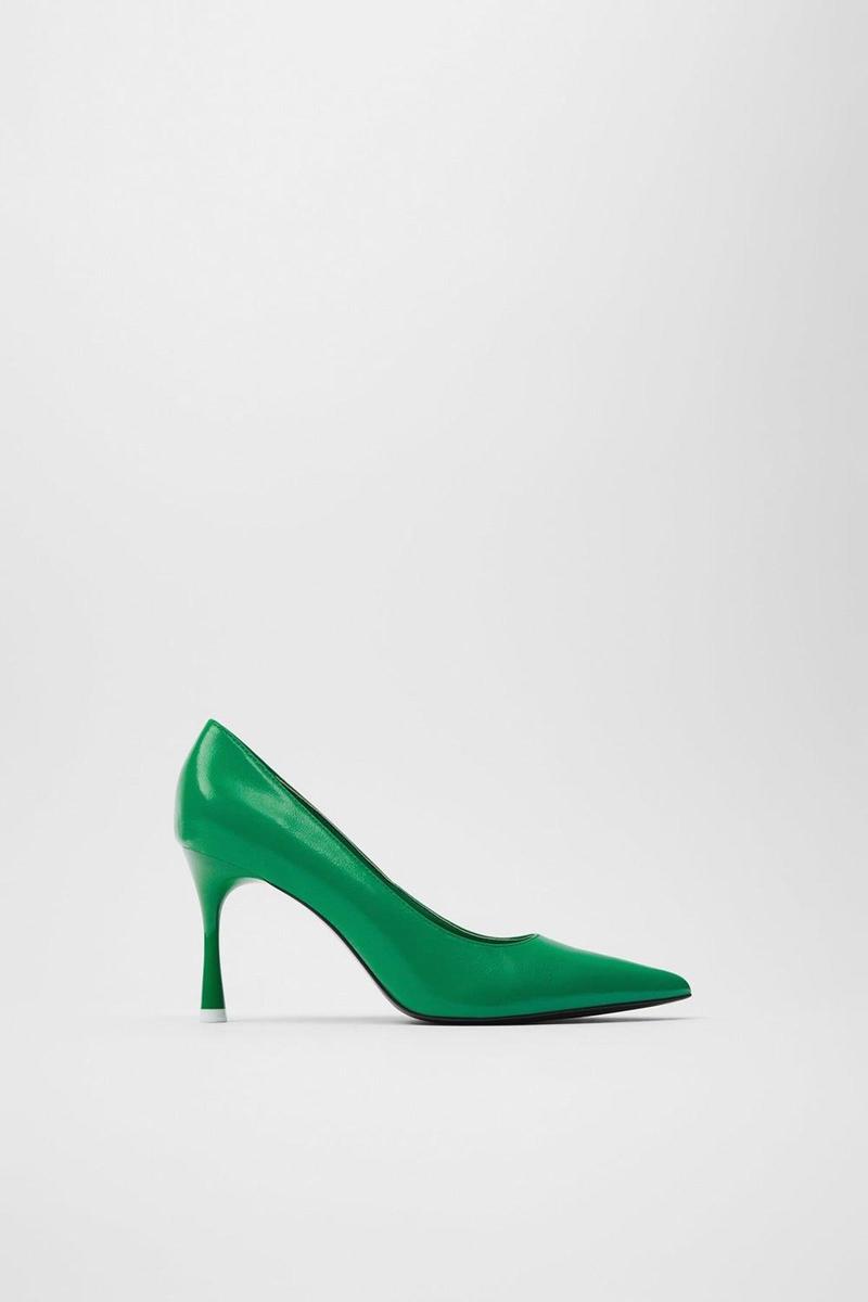 Zapato de tacón de Zara (Precio: 22,95 euros)