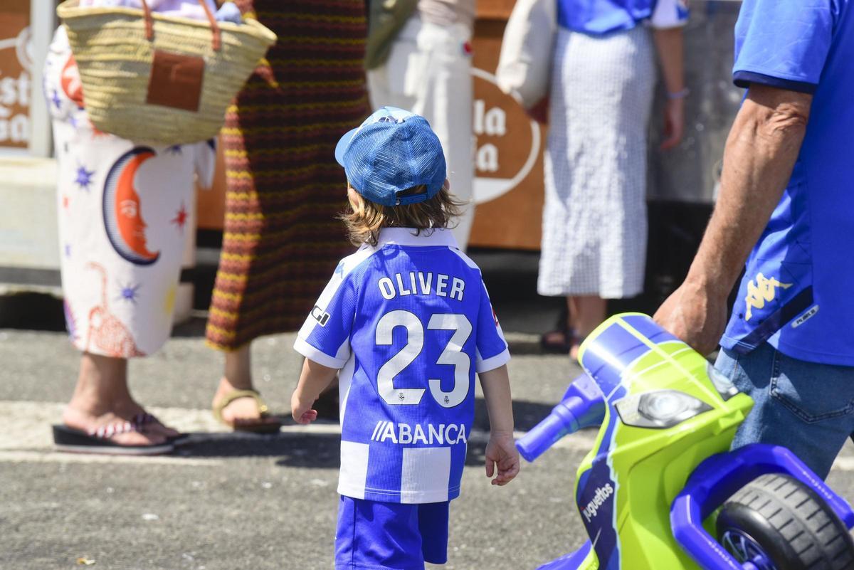 Especial ascenso a Primera del Deportivo: De padres a hijas, de madres a hijos