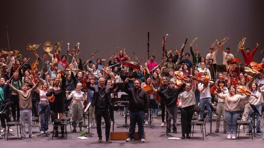 La Joven, los &quot;ciudadanos mejores&quot; de A Coruña