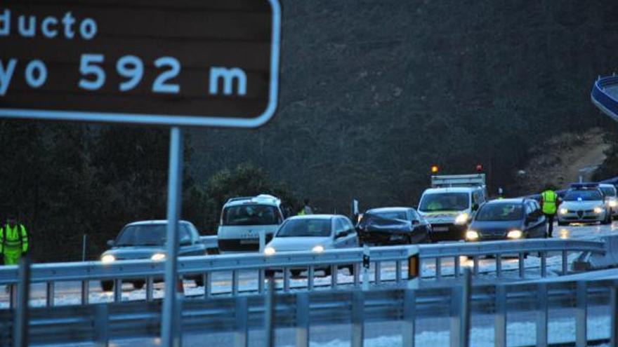 Detenido por circular en sentido contrario por la autovía entre Coaña y Navia