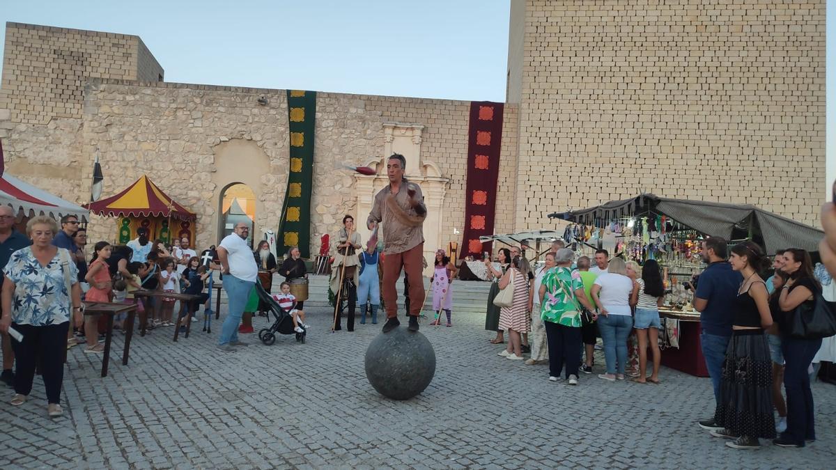 Un espectáculo en una de las ediciones de Baena Medieval.