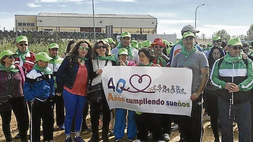 230 personas asisten a la convivencia de Aprosuba-2 para celebrar San Marcos