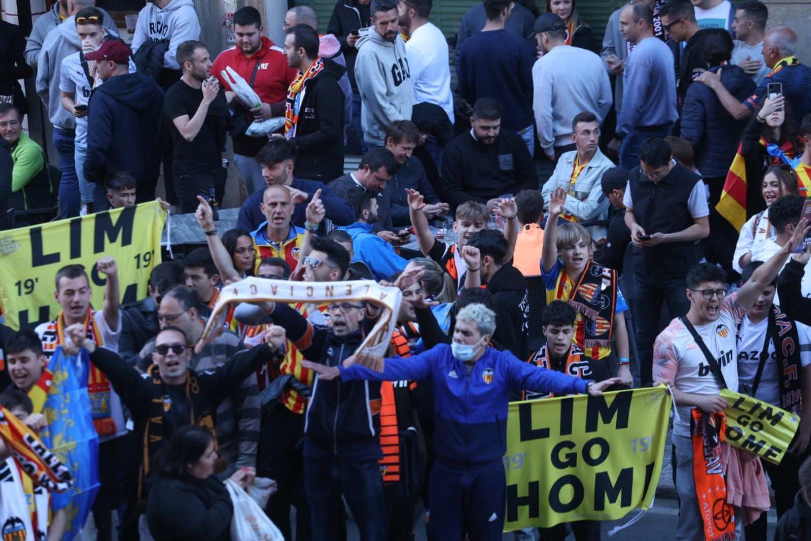 Manifestación en Mestalla: "Peter Lim, ni olvido ni perdón"