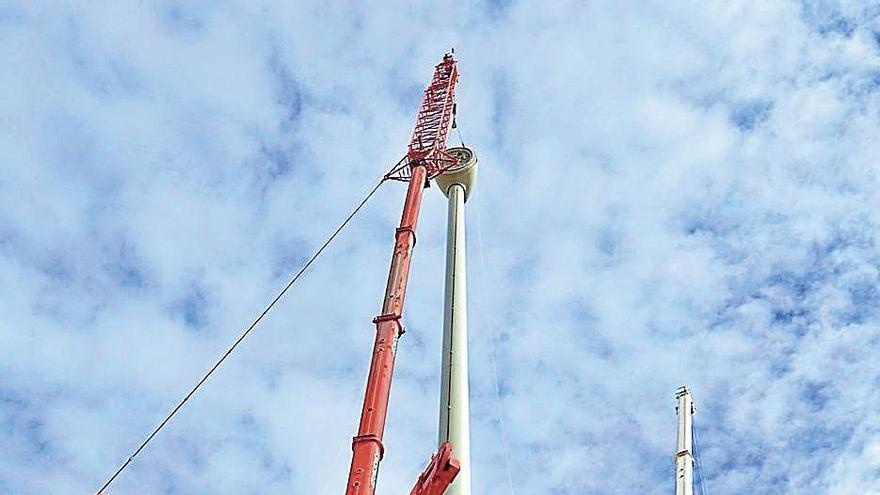 Obras de instalación de un parque eólico.