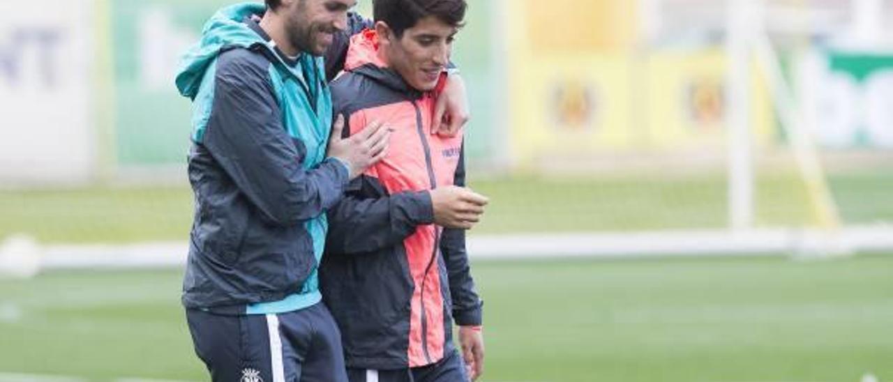 El argentino Santi Cáseres podría salir del Villarreal este verano cedido.