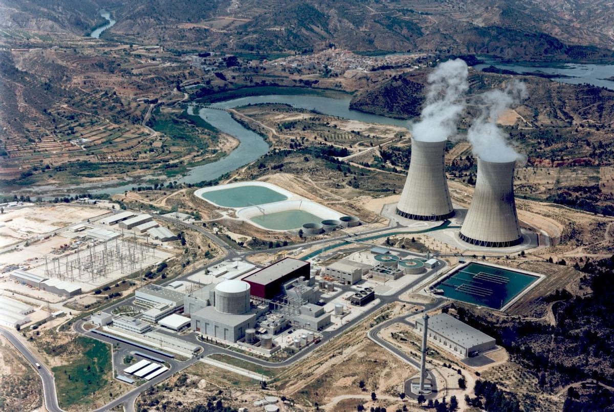 Imagen de una central nuclear