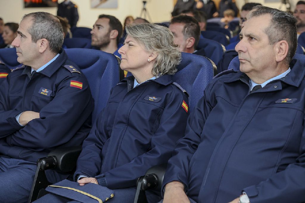 Todas las imágenes de la visita de la ministra de Defensa a la Academia General del Aire de San Javier