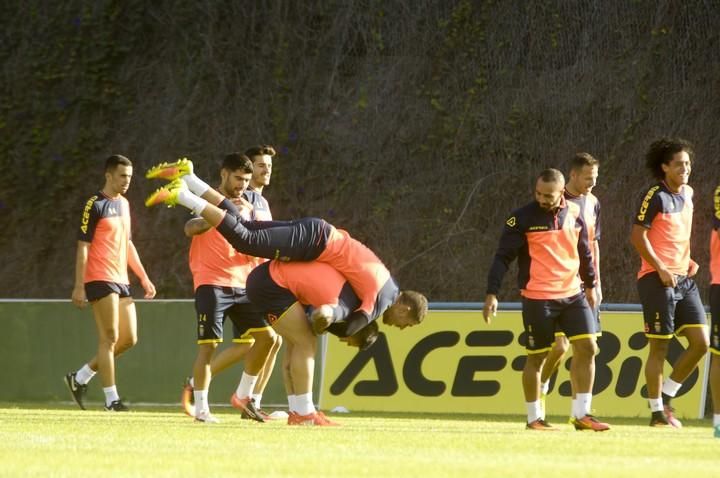 ENTRENAMIENTO DE LA UD LAS PALMAS