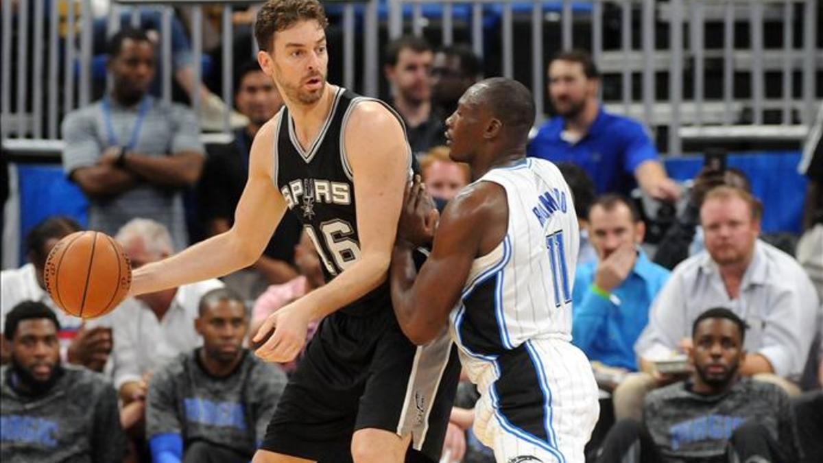 Pau Gasol empieza una nueva etapa con los Spurs