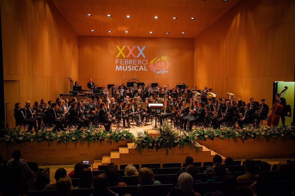 El Febrero Musical de Cox  surge en 1994 gracias a la  Sociedad Musical La Armónica  de Cox y el ayuntamiento  de la localidad.