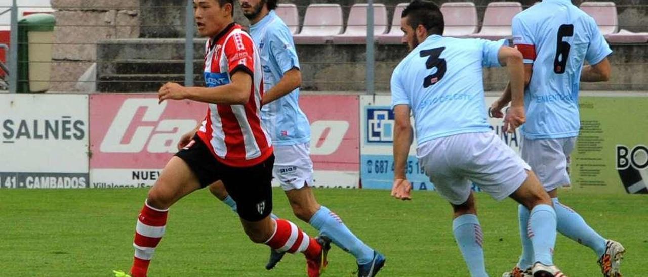 Céltiga y Villalonga se medirán a dos claros candidatos al play-off de ascenso como son, respectivamente, Fabril y Bergantiños. // I. Abella