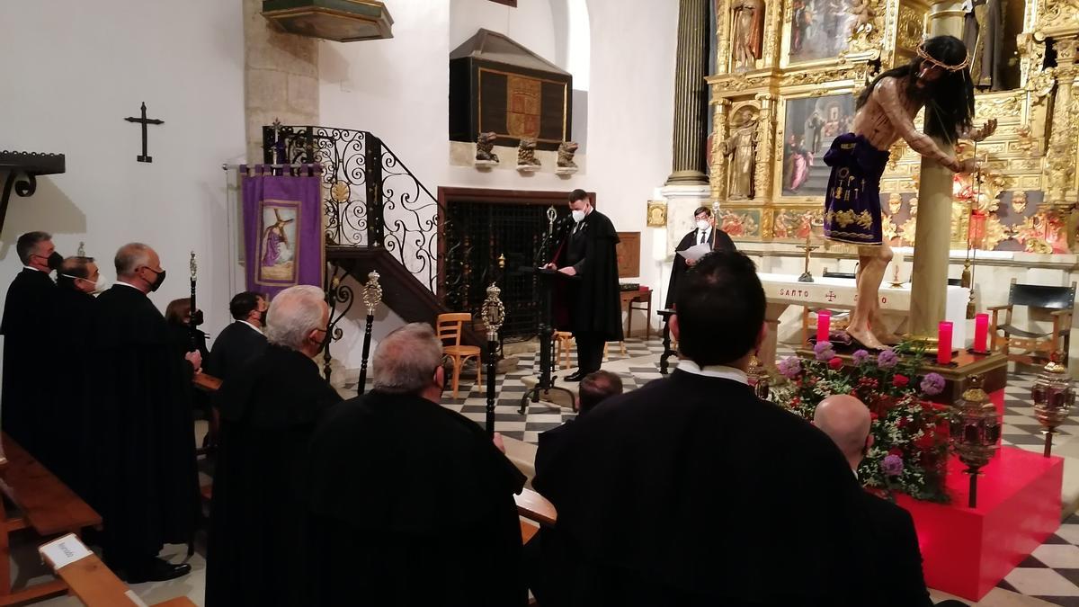 Cofrades, en una edición anterior de la fiesta del Santo Ecce Homo