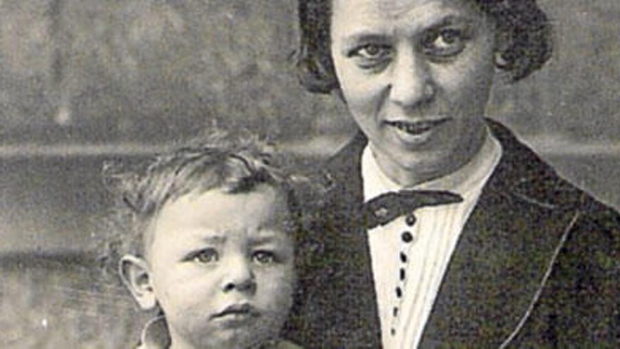 Jenni Bacharach y su único hijo, Siegfried Meir.