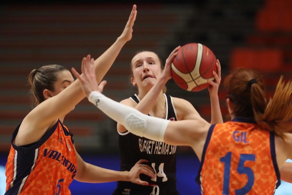 Las mejores imágenes del Valencia Basket - Basket Hema SKW