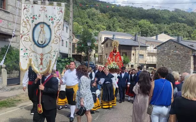 GALERÍA | Fiesta de la Virgen Peregrina en San Martín de Castañeda
