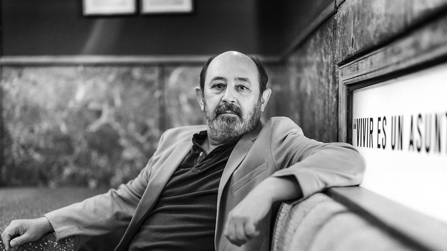 Adolfo García Ortega: cuando la Luna dejó de ser el mito de los lunáticos