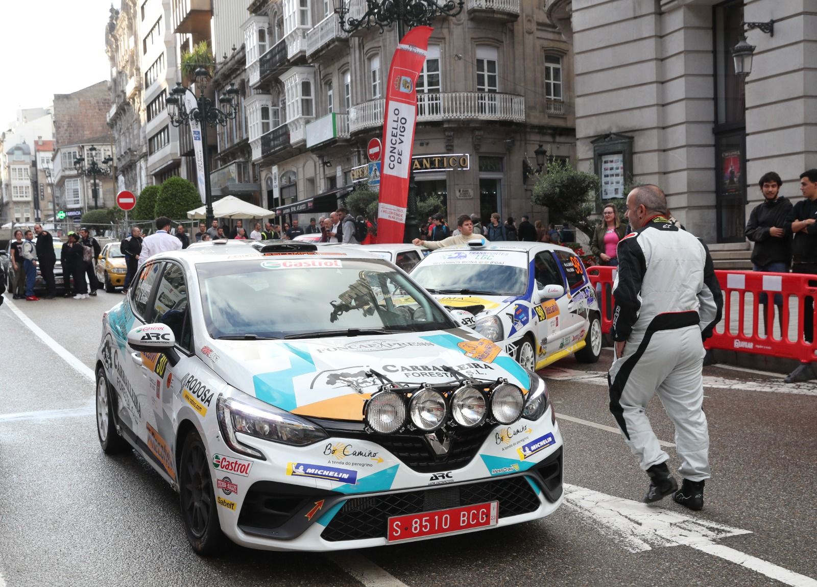 Los motores del Rallye Rías Baixas rugen en el centro de Vigo