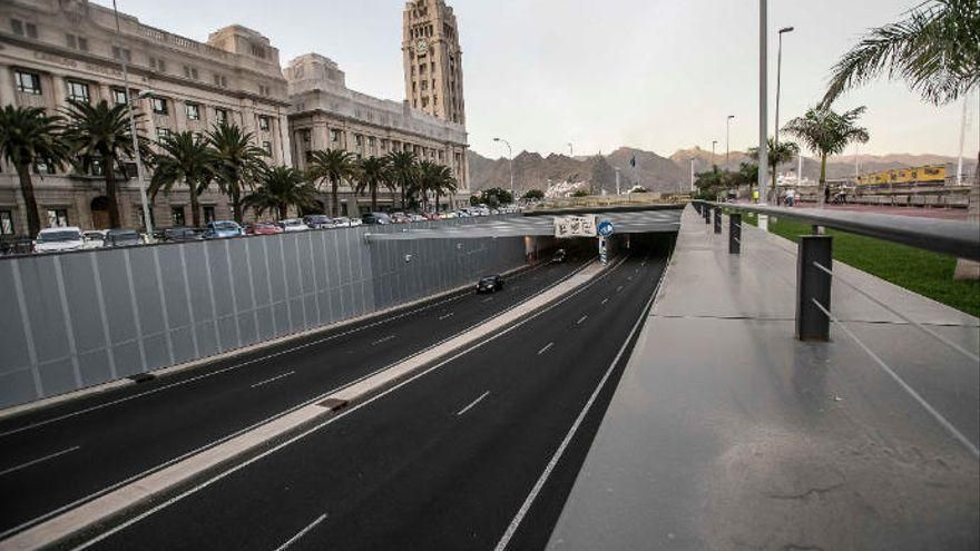 Cortes de tráfico en el túnel de la Vía Litoral de Santa Cruz