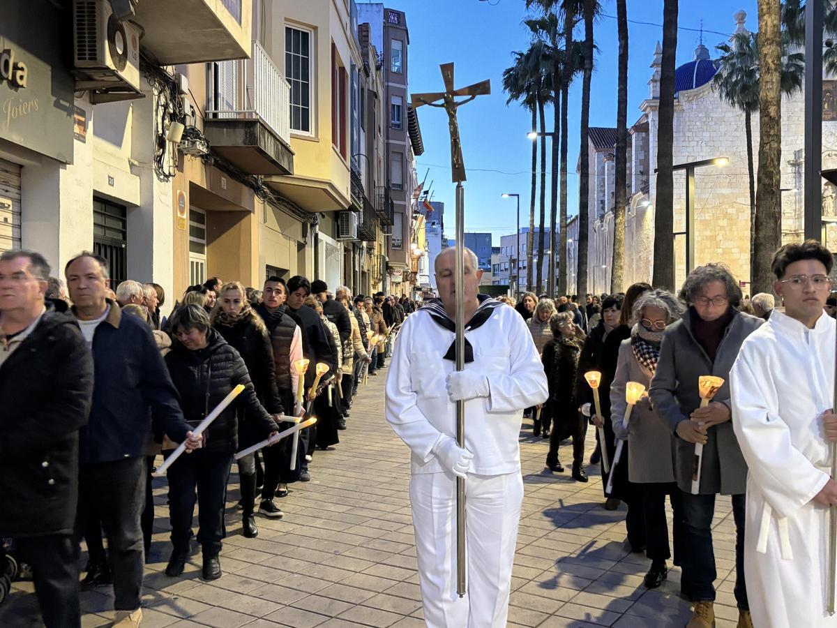 La multitudinaria bajada del Cristo del Mar de Benicarló, en imágénes/image00009
