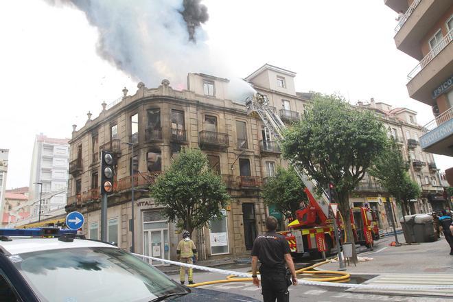 Alarma en Ourense: cinco heridos tras el incendio en un edificio okupado en Ourense