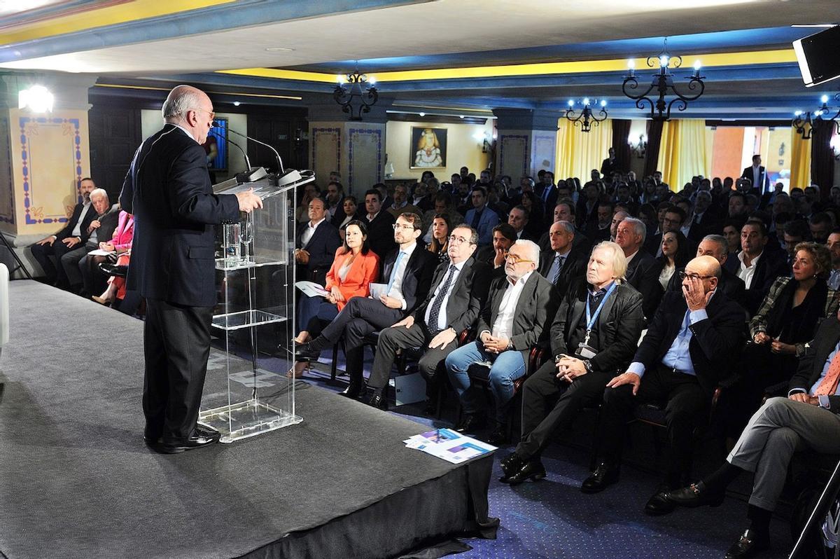 Joaquín Almunia durante su conferencia.