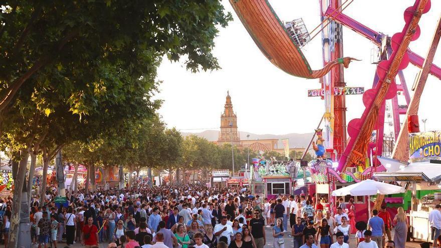 La Feria de Córdoba busca el 100% de accesibilidad: horarios sin ruido en las atracciones, aseos adaptados y códigos Navilens