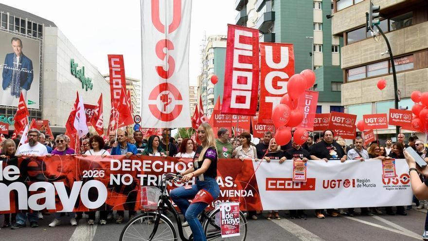 Todas las imágenes de la Manifestación por el Día del Trabajador en Murcia 2026