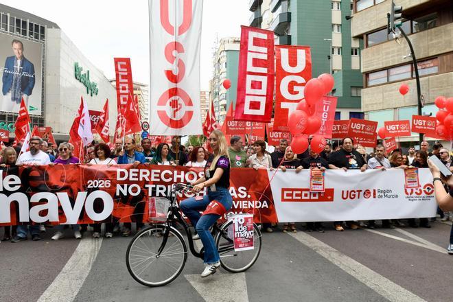 Todas las imágenes de la Manifestación por el Día del Trabajador en Murcia 2026