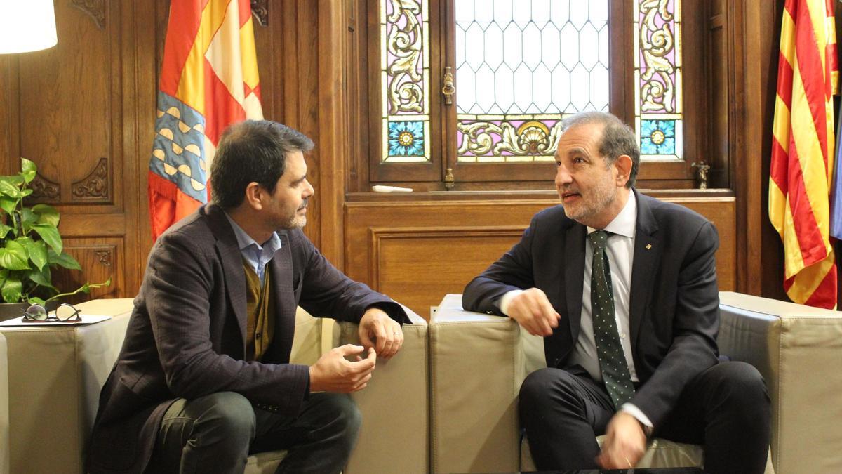El conseller Espadaler reunit amb l'alcalde d'Igualada, Marc Castells