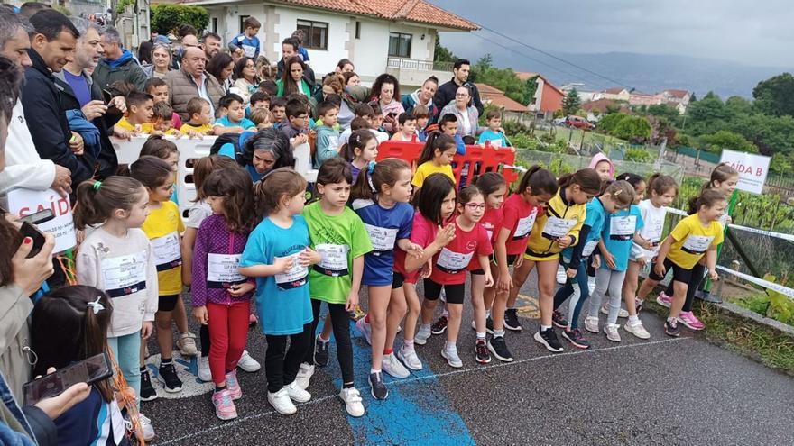 La salida de una de las carreras femeninas de la mañana de ayer. | FdV