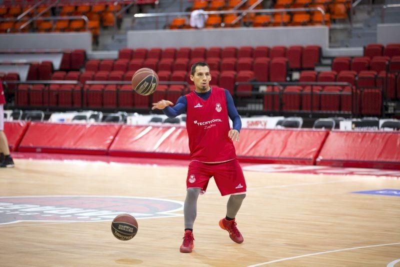 Entrenamiento a puerta abierta del Tecnyconta Zaragoza