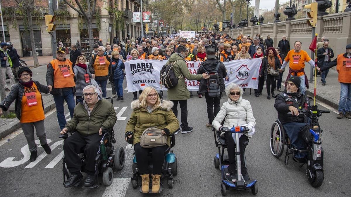 Manifestación en defensa de las políticas sociales, el pasado diciembre, en Barcelona.