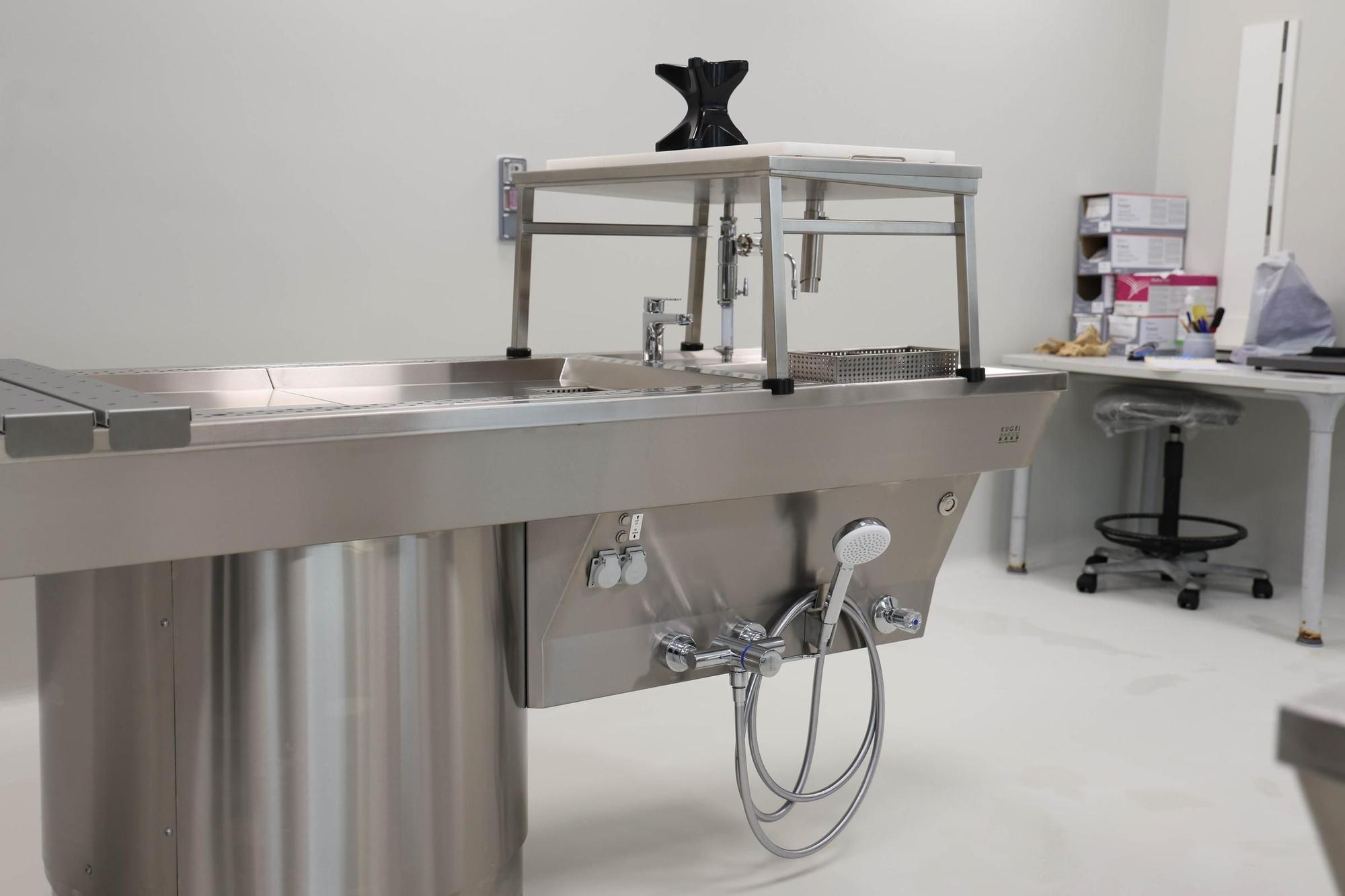 Vigo estrena las mejores salas de autopsias "del mundo"
