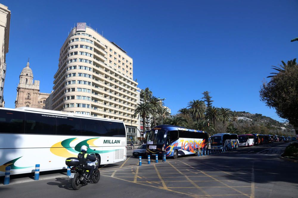 Protesta de autobuses por las calles de Málaga