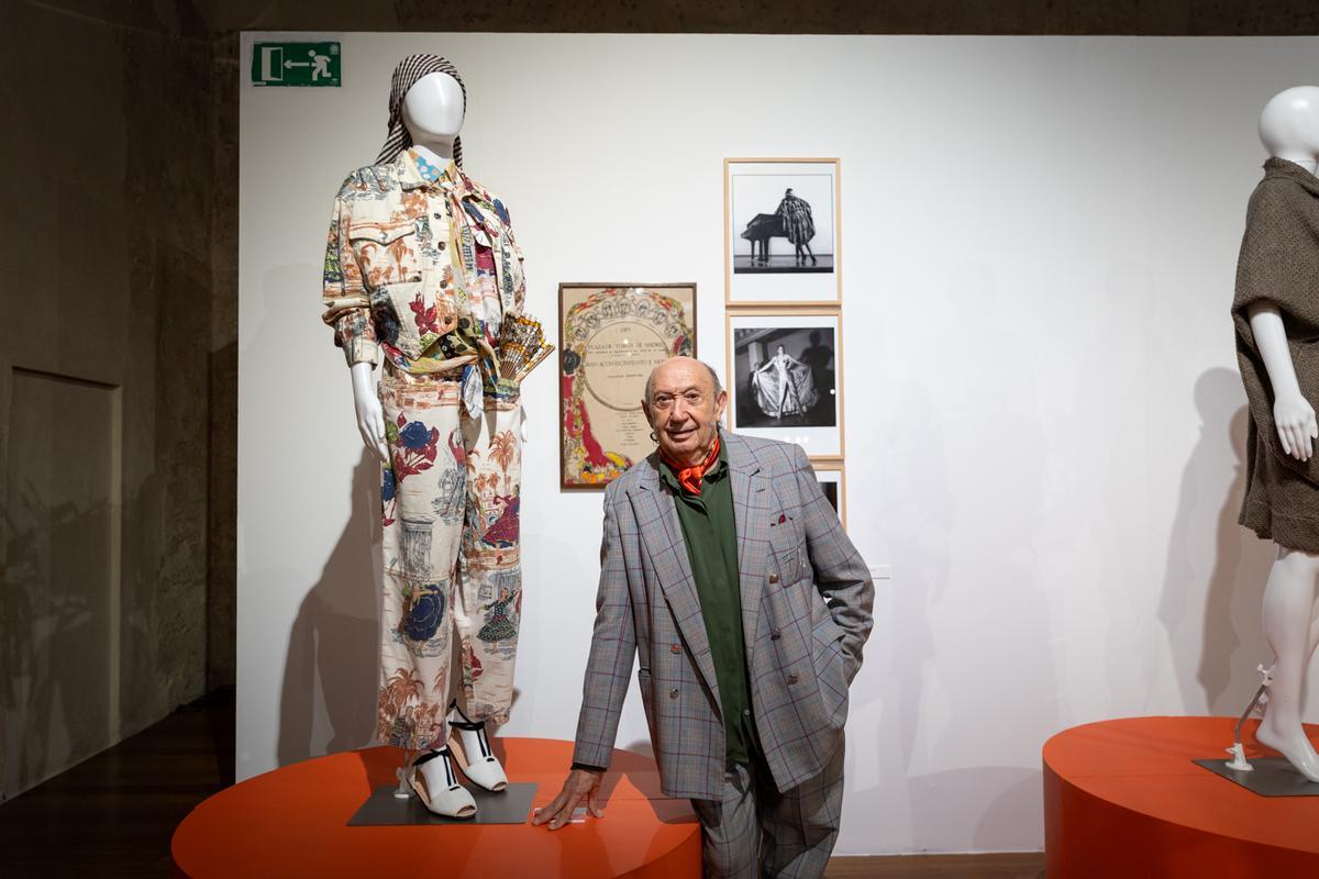 Francis Montesinos en la exposición del Centre del Carme