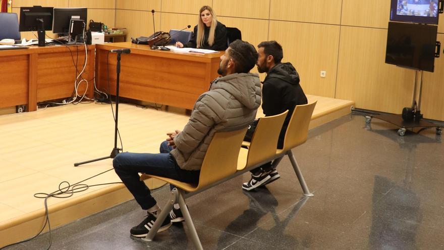 Dos hermanos aceptan 11 años de prisión por violar a una joven en un parque de València